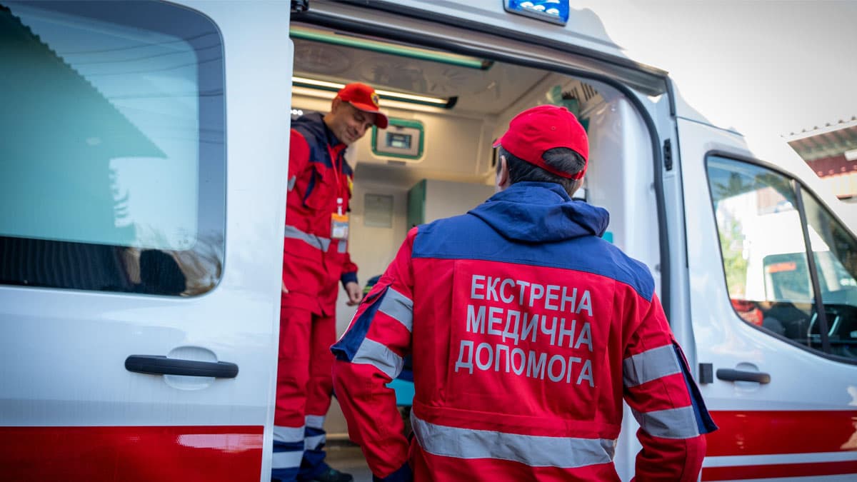 Зображення для статті: Дві реанімації за день: медики Закарпаття врятували життя пацієнтам у критичному стані