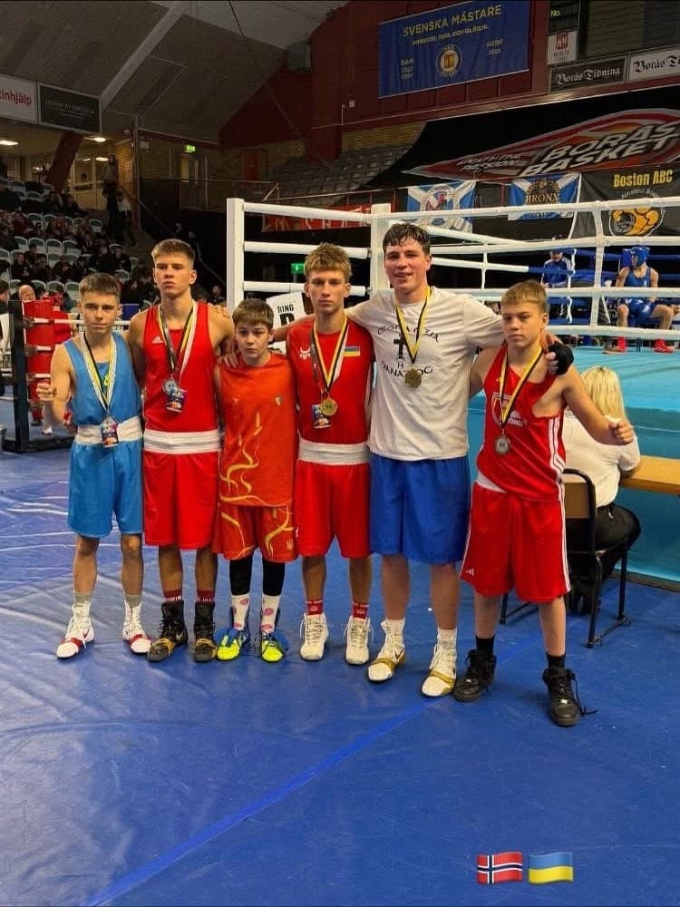 Зображення для статті: Мукачівські спортсмени вибороли золото та срібло на престижному боксерському турнірі у Швеції