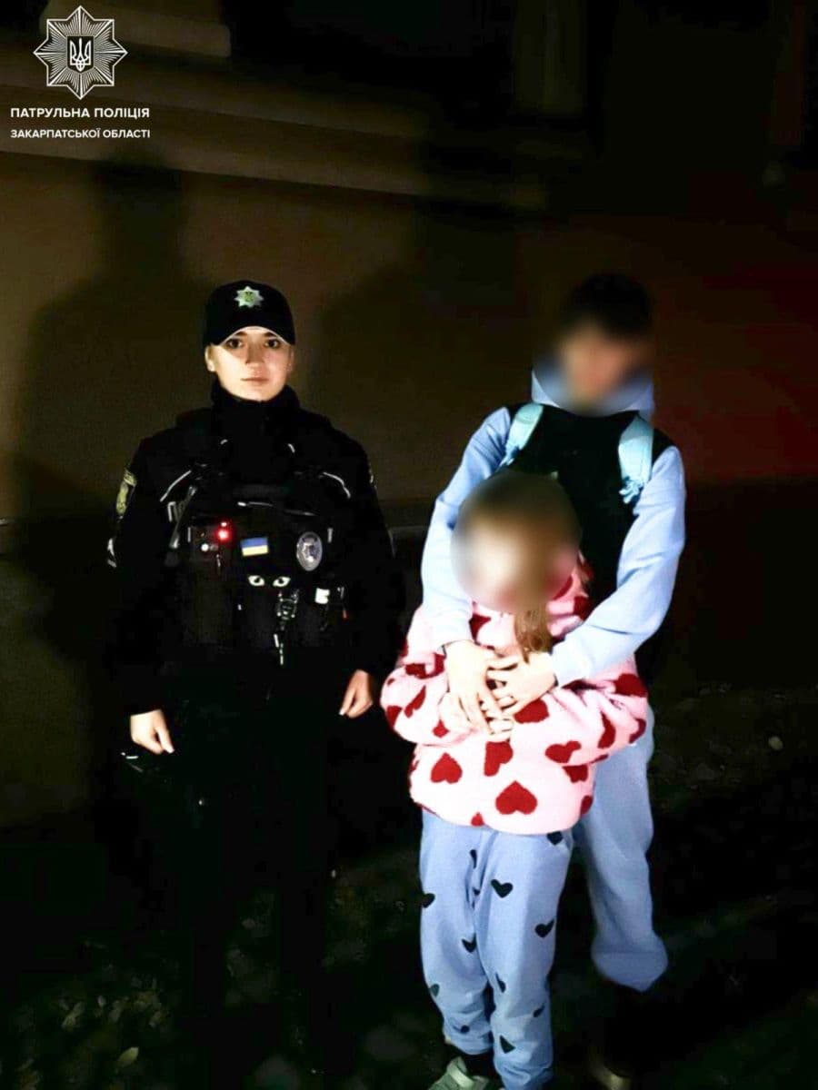 Зображення для статті: Патрульні розшукали зниклу дитину в Ужгороді