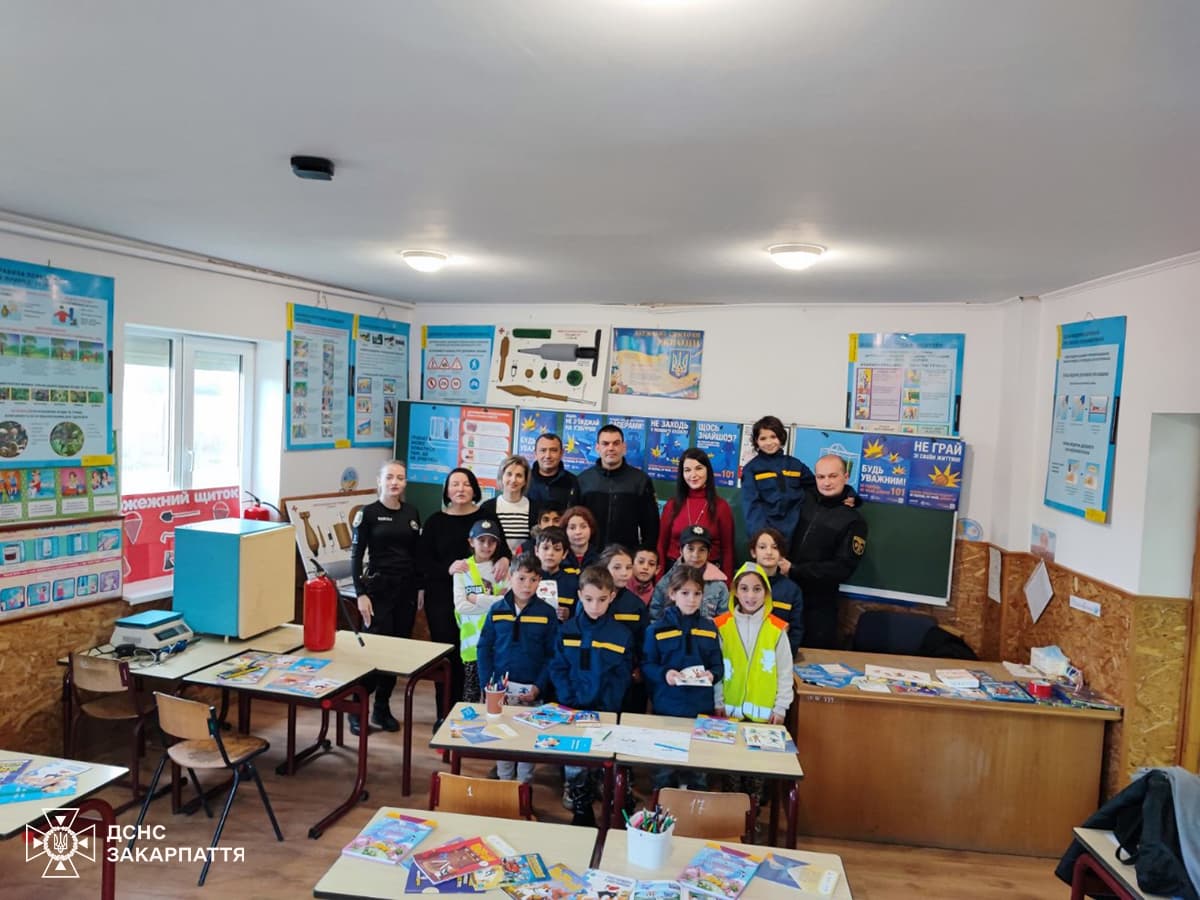 Зображення для статті: У Берегові відкрили інтерактивний клас безпеки для дітей