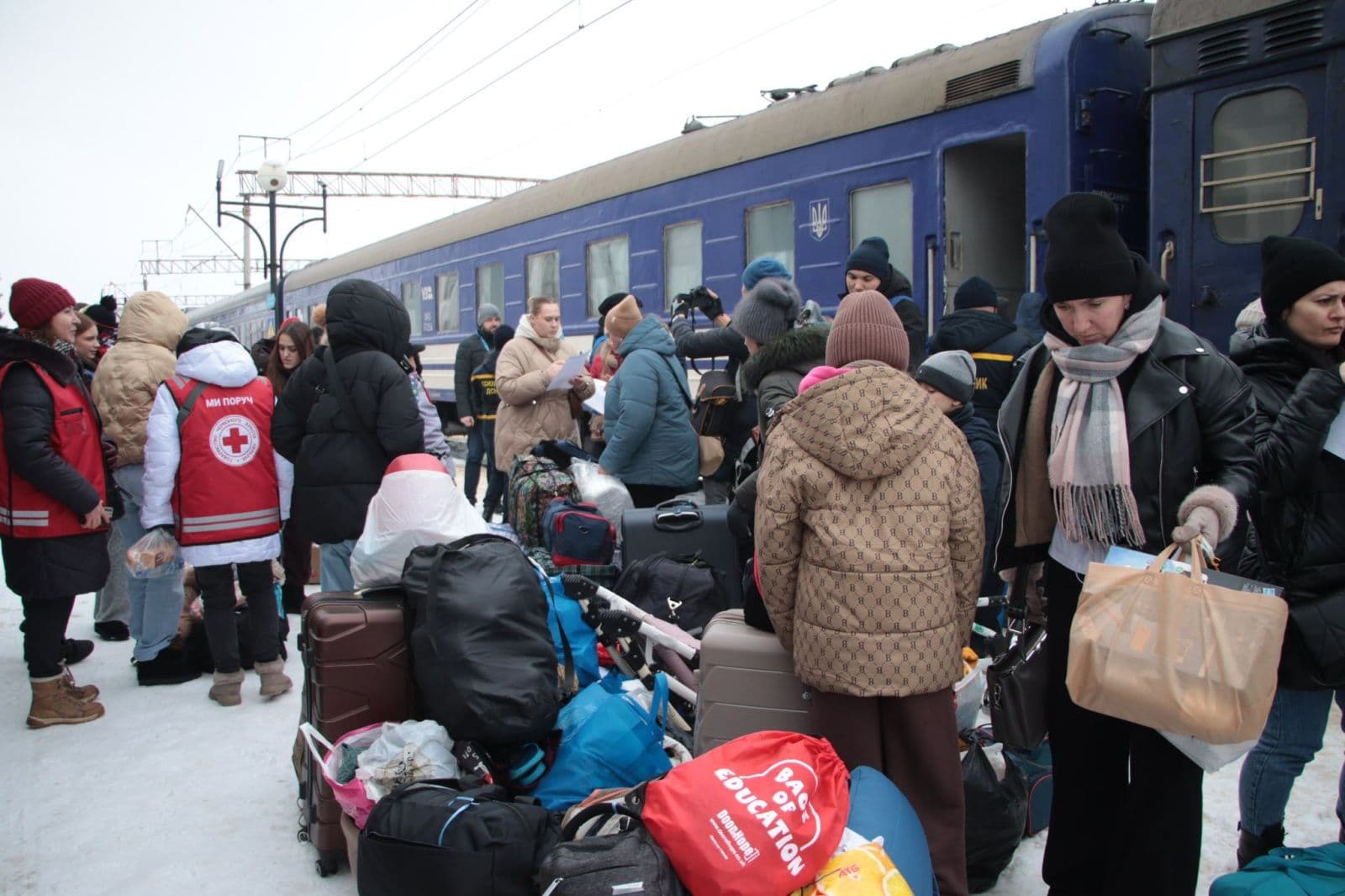 Зображення для статті: Закарпаття прийняло ще 10 родин із Запорізької області