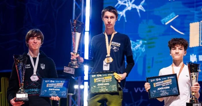 Зображення для статті: 13-річний ужгородець Назар Токар став призером Чемпіонату України з дрон-рейсингу