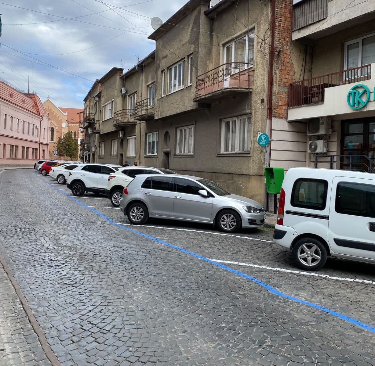 Зображення для статті: У Мукачеві відкриють новий платний паркувальний майданчик на 37 місць