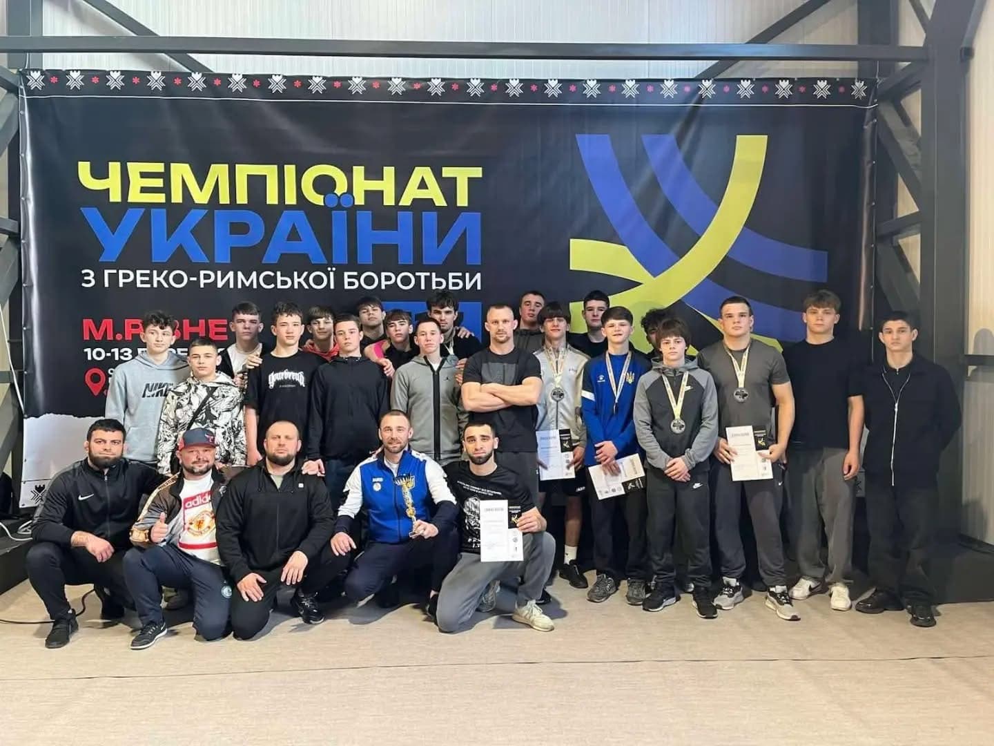 Зображення для статті: Мукачівські борці підкорили Чемпіонат України: три медалі для Закарпаття