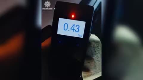 Зображення для статті: По вулиці Ужгородській у Мукачеві зупинили пʼяного водія Mercedes