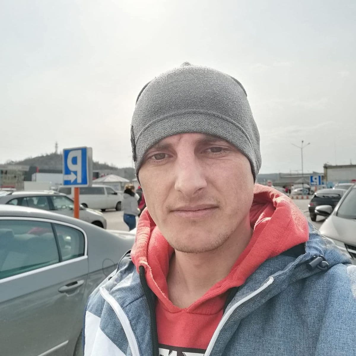 Зображення для статті: Я відчуваю, що він живий, і ми чекаємо: історія безвісти зниклого Володимира Шепи