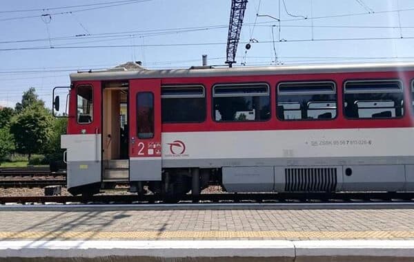 Зображення для статті: Поїзди через Чоп до Словаччини та Чехії тимчасово не курсуватимуть через ремонт