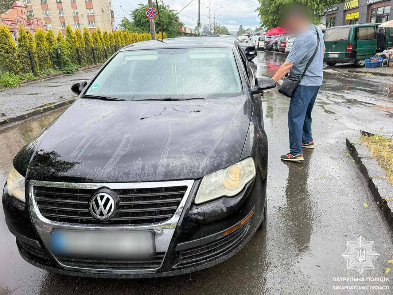 Зображення для статті: В Ужгороді водій наїхав на пенсіонерку та втік: чоловіка оперативно розшукали поліцейські