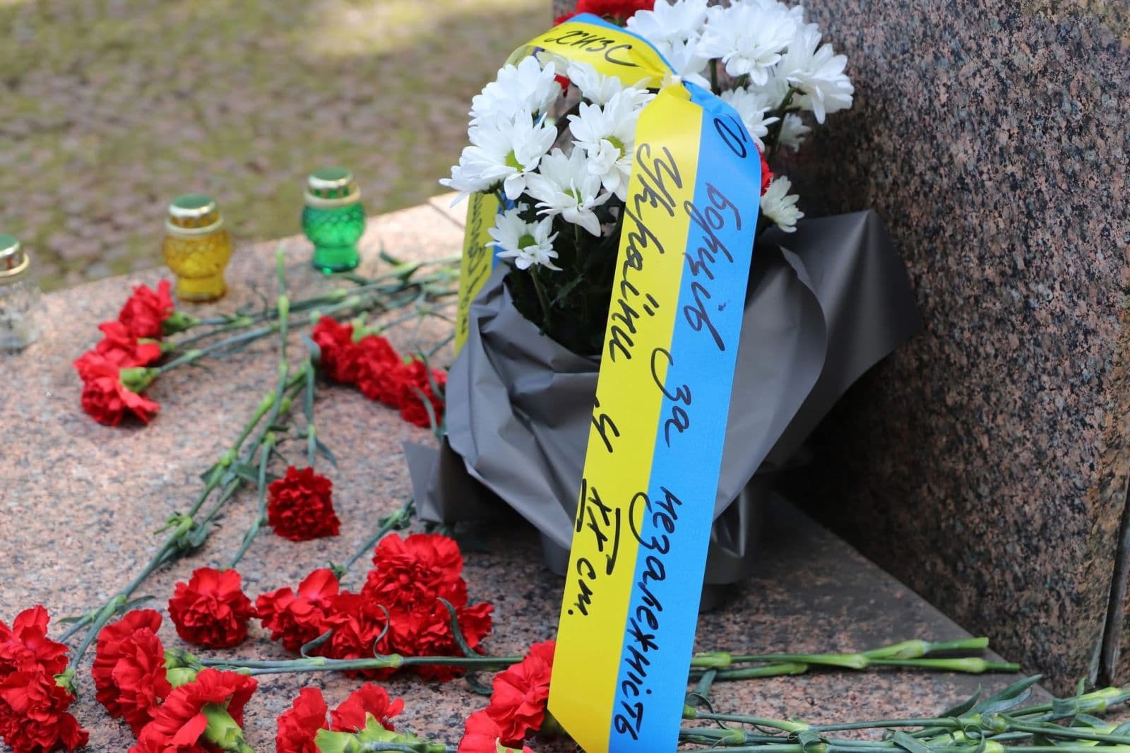 Зображення для статті: В Ужгороді вшанували пам’ять жертв політичних репресій