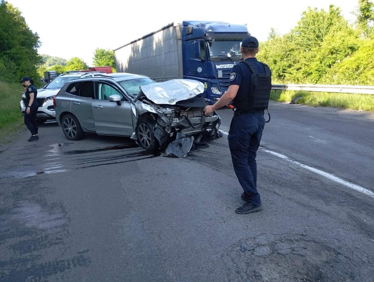 Зображення для статті: Лобове зіткнення на Мукачівщині: у ДТП травмувалися троє людей