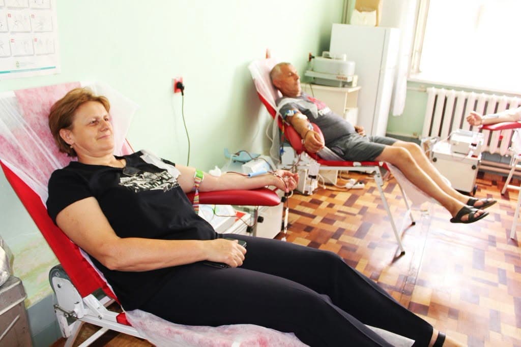Зображення для статті: Рекордна кількість донорів: в Іршавській громаді для потреб ЗСУ зібрали майже 20 літрів крові