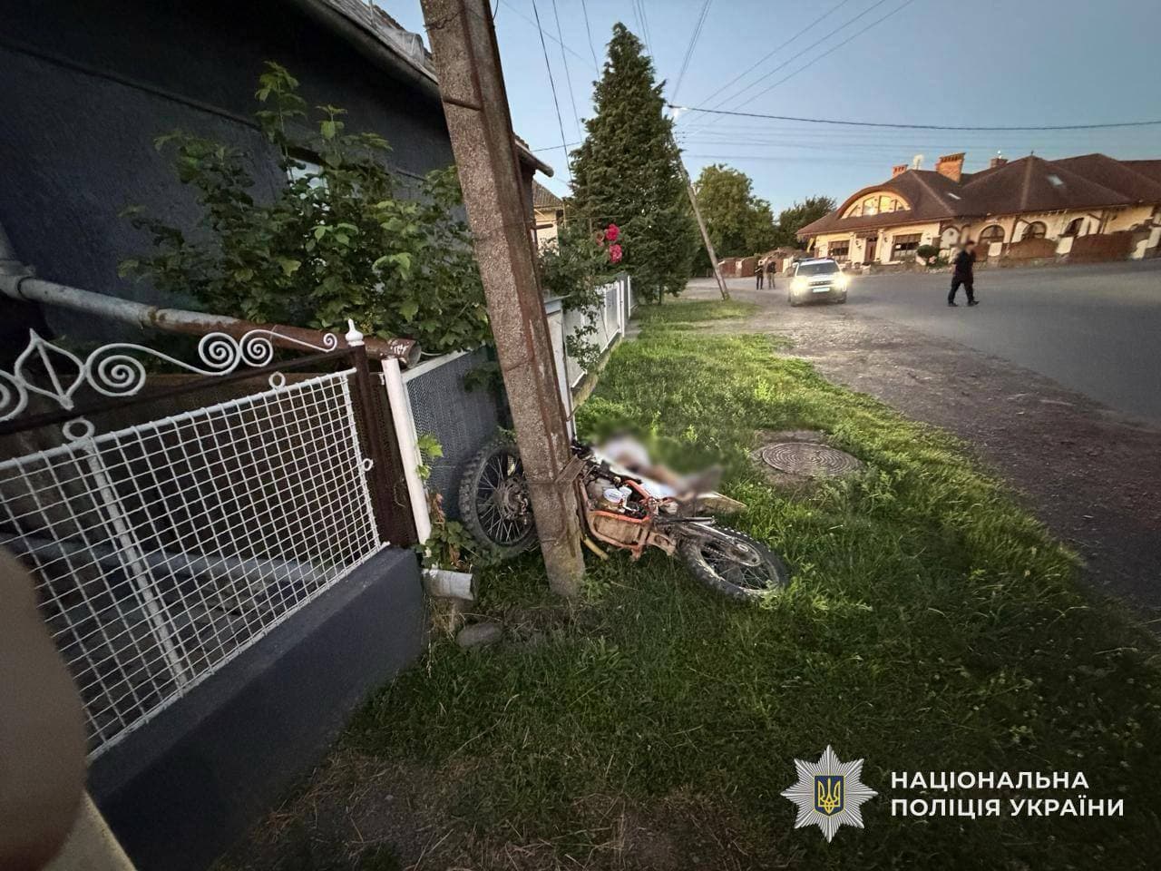 Зображення для статті: Смертельна ДТП поблизу Ужгорода: 22-річний мотоцикліст загинув на місці