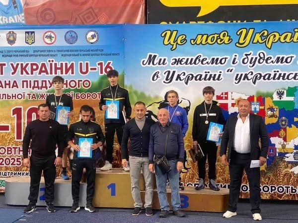 Зображення для статті: Закарпатські борці вибороли призові місця на Чемпіонаті України в Черкасах