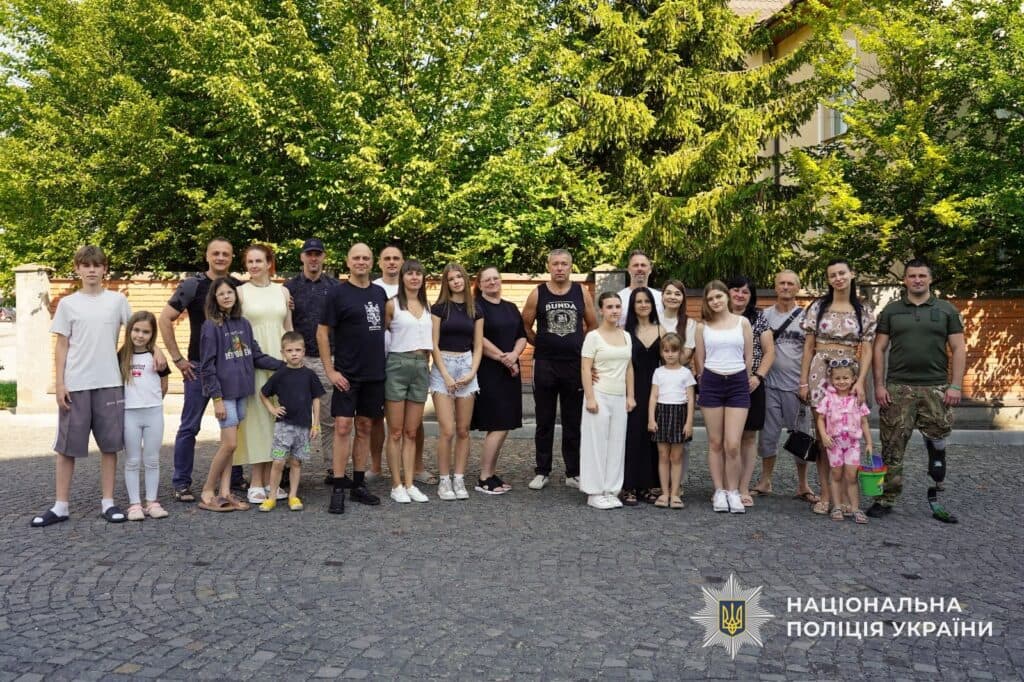 Зображення для статті: На Закарпатті для ветеранів та їхніх родин провели триденні спортивно-оздоровчі збори