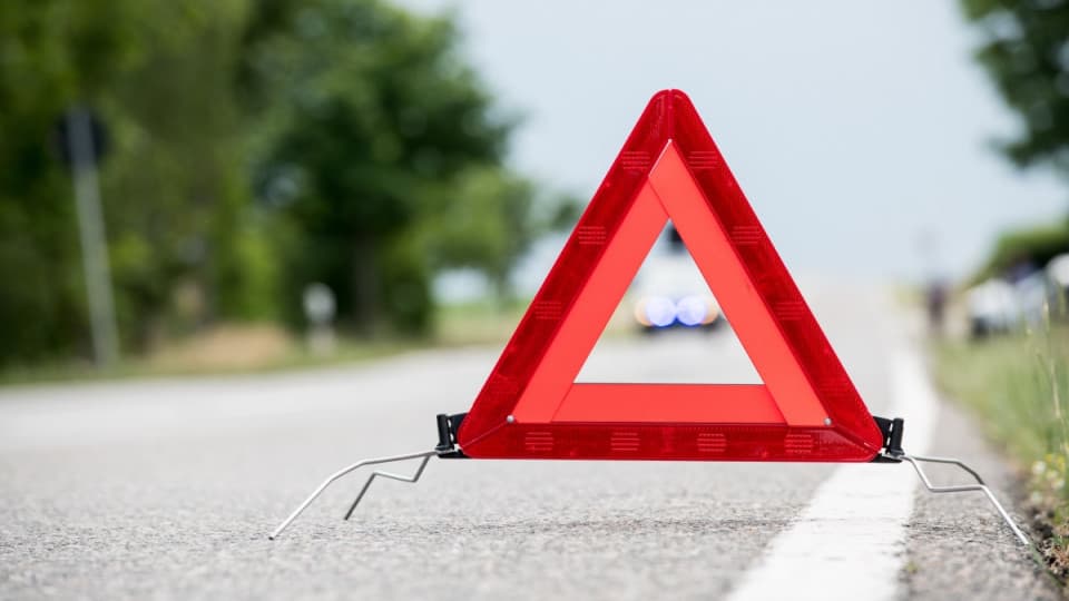 Зображення для статті: 18-річний мотоцикліст у Рахові врізався в огорожу: хлопця госпіталізували