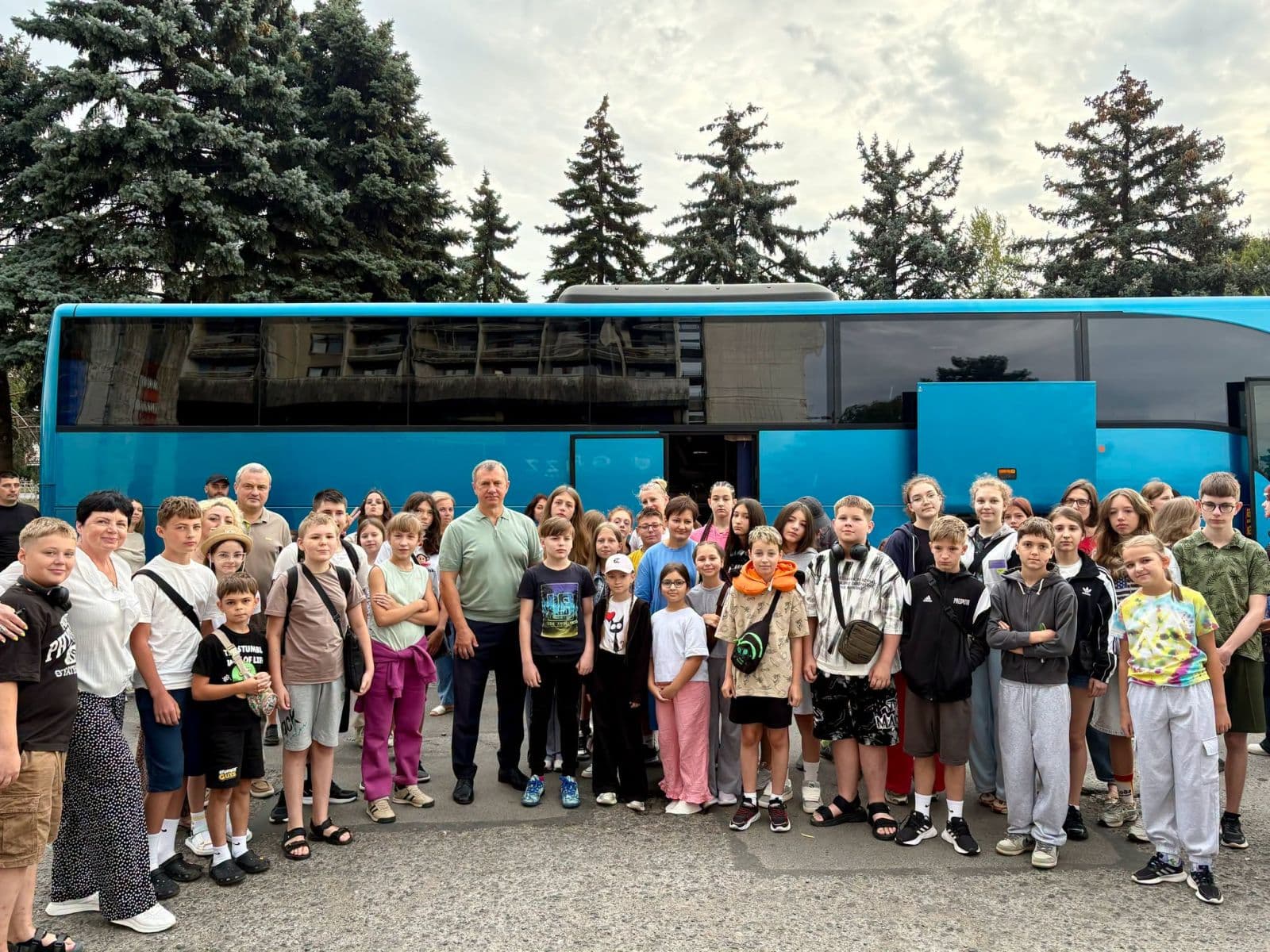 Зображення для статті: 48 дітей з Ужгорода поїхали на відпочинок до Угорщини