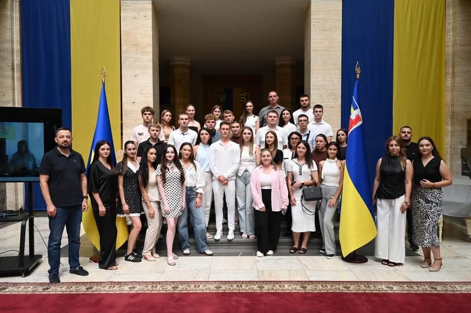 Зображення для статті: Молодь Закарпаття вчитимуть змінювати громади: стартував новий проєкт
