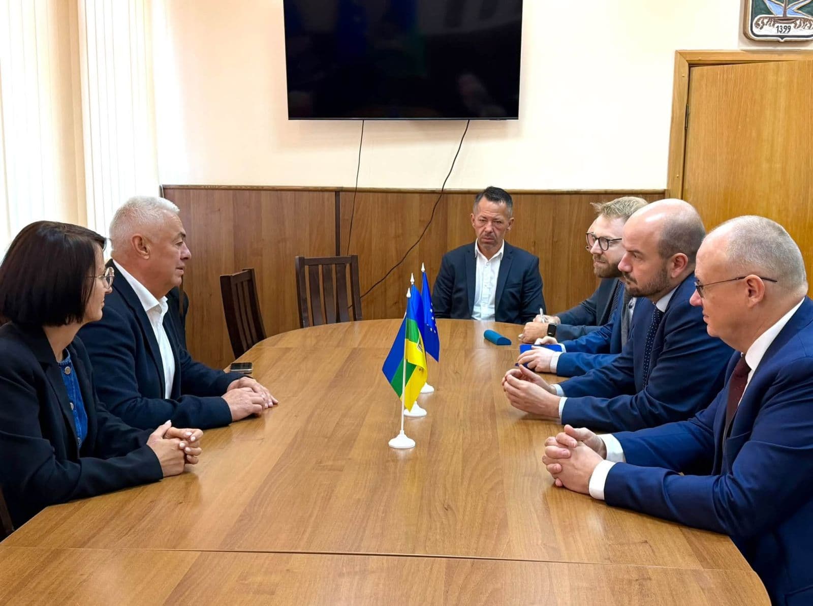 Зображення для статті: До Перечина завітала делегація зі Словаччини: гості відвідали освітні та медичні заклади