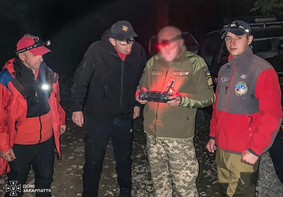 Зображення для статті: На Рахівщині знайшли 8-річного хлопчика, якого всю ніч шукали рятувальники та поліція