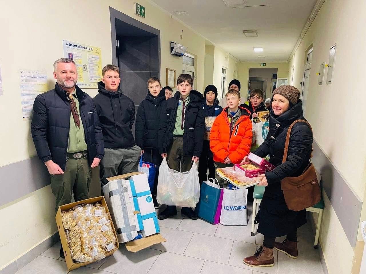 Зображення для статті: Турбота, що стала традицією: пластуни Мукачево щовівторка відвідують захисників