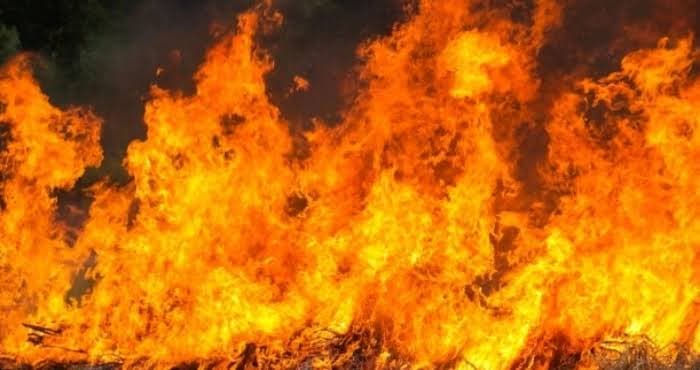 Зображення для статті: Пожежа на Іршавщині: 56-річний чоловік отримав опіки 50% тіла