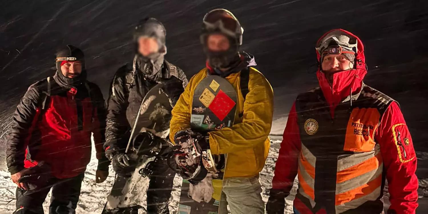 Зображення для статті: На Драгобраті рятувальники знайшли заблукалих сноубордистів