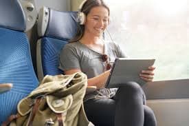 Зображення для статті: Укрзалізниця запускає платний Wi-Fi у поїздах