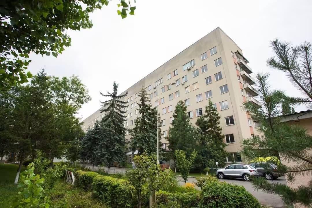 Зображення для статті: Понад 5 млн грн збитків на закупівлі електроенергії: в Ужгороді повідомили про підозру посадовиці лікарні