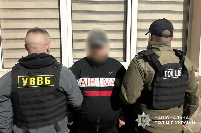 Зображення для статті: У Вилоку зупинили авто з п’ятьма чоловіками, яких планували переправити через кордон за $10 тисяч
