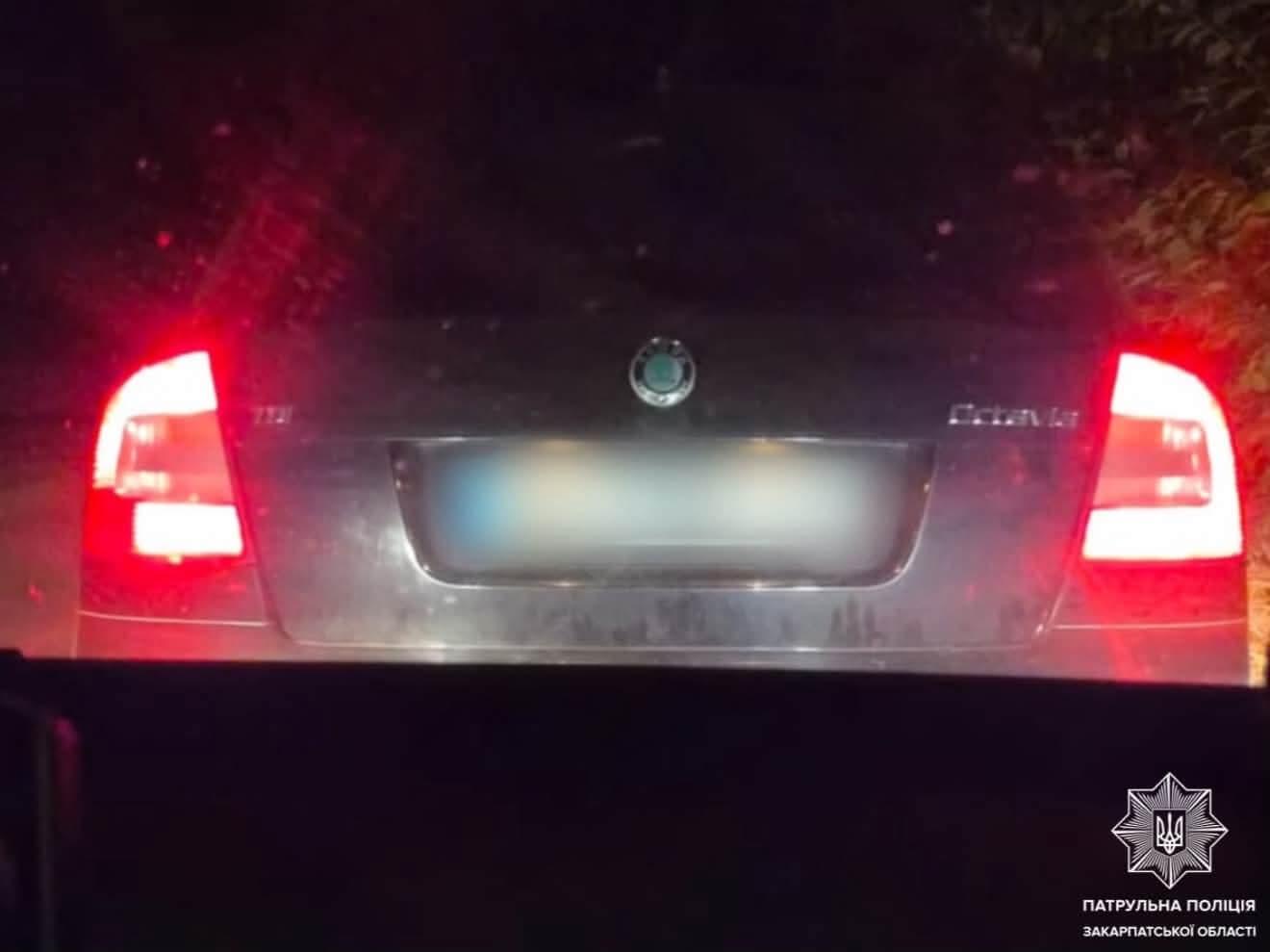 Зображення для статті: В Ужгороді водій Skoda сів за кермо напідпитку: Drager показав 1,69 проміле