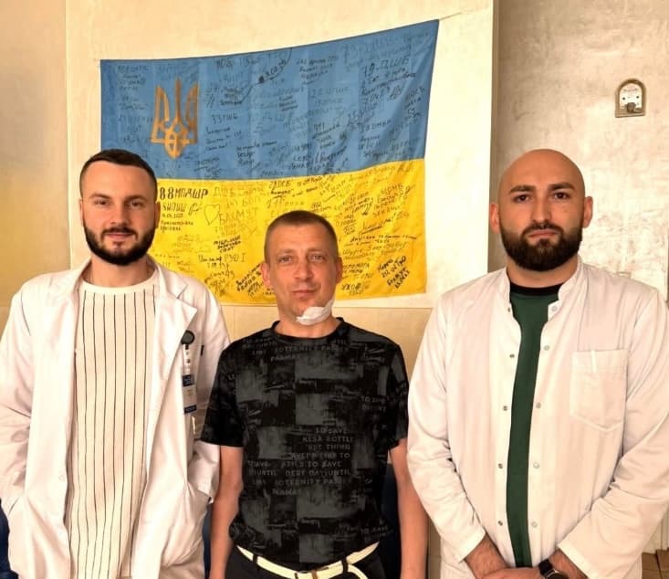 Зображення для статті: Унікальна операція на Закарпатті: лікарі вперше відновили нижню щелепу пацієнта