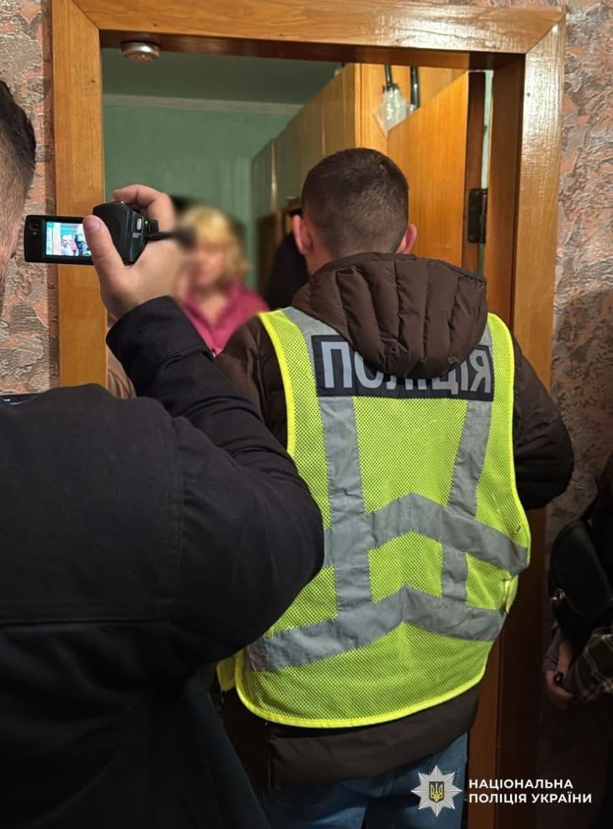 Зображення для статті: На Закарпатті та в інших регіонах викрили прихильників відновлення СРСР