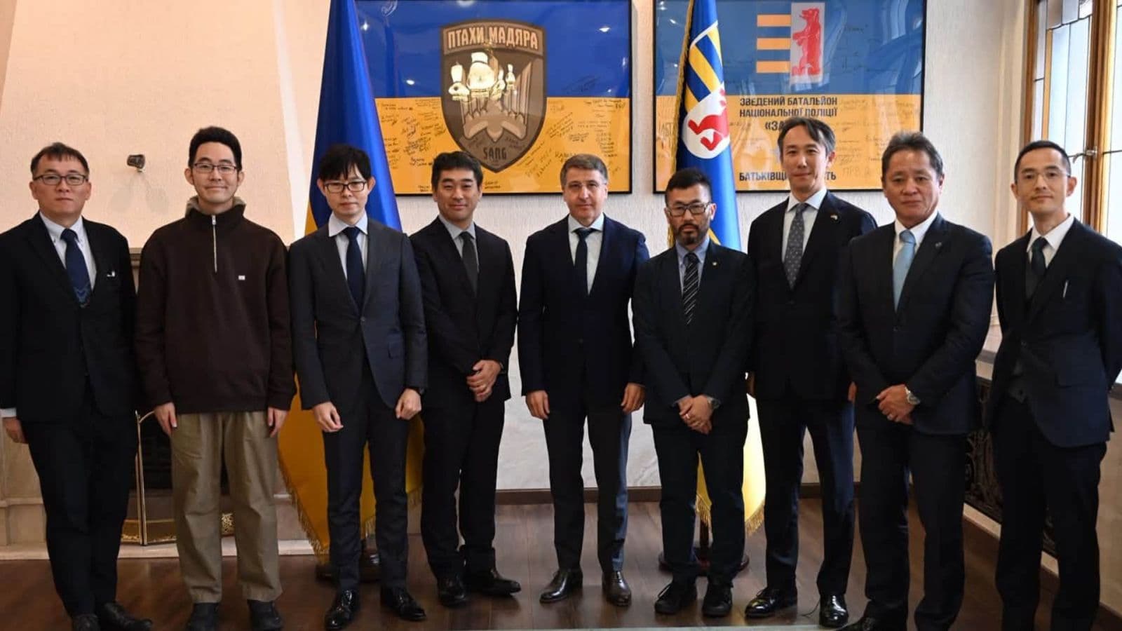 Зображення для статті: Японські інвестори розглядають можливості для розвитку логістики на Закарпатті